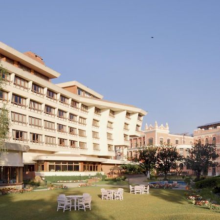 Hotel Yak & Yeti Катманду Екстер'єр фото