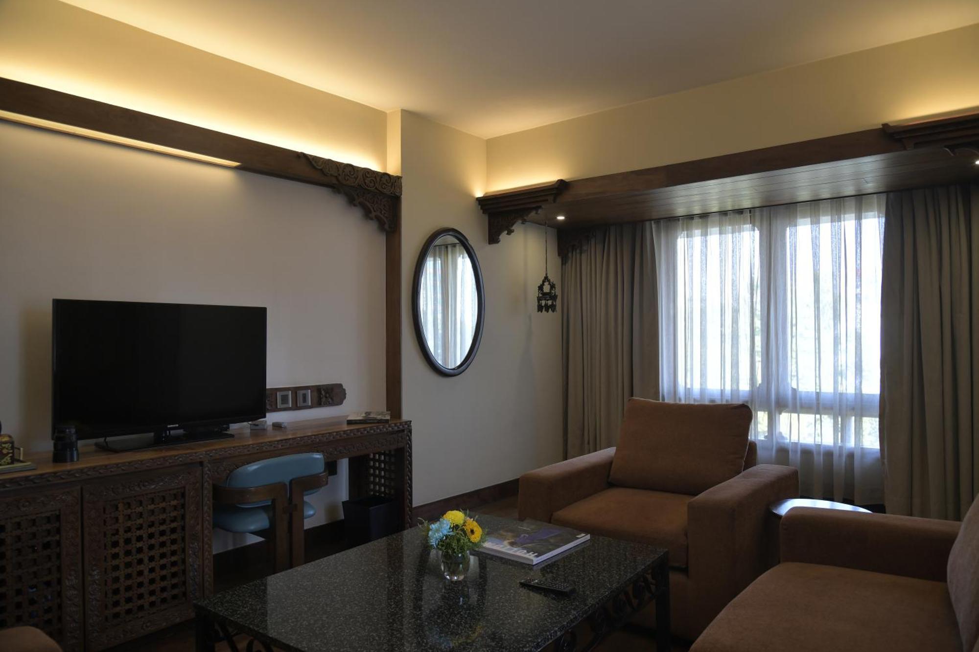 Hotel Yak & Yeti Катманду Екстер'єр фото