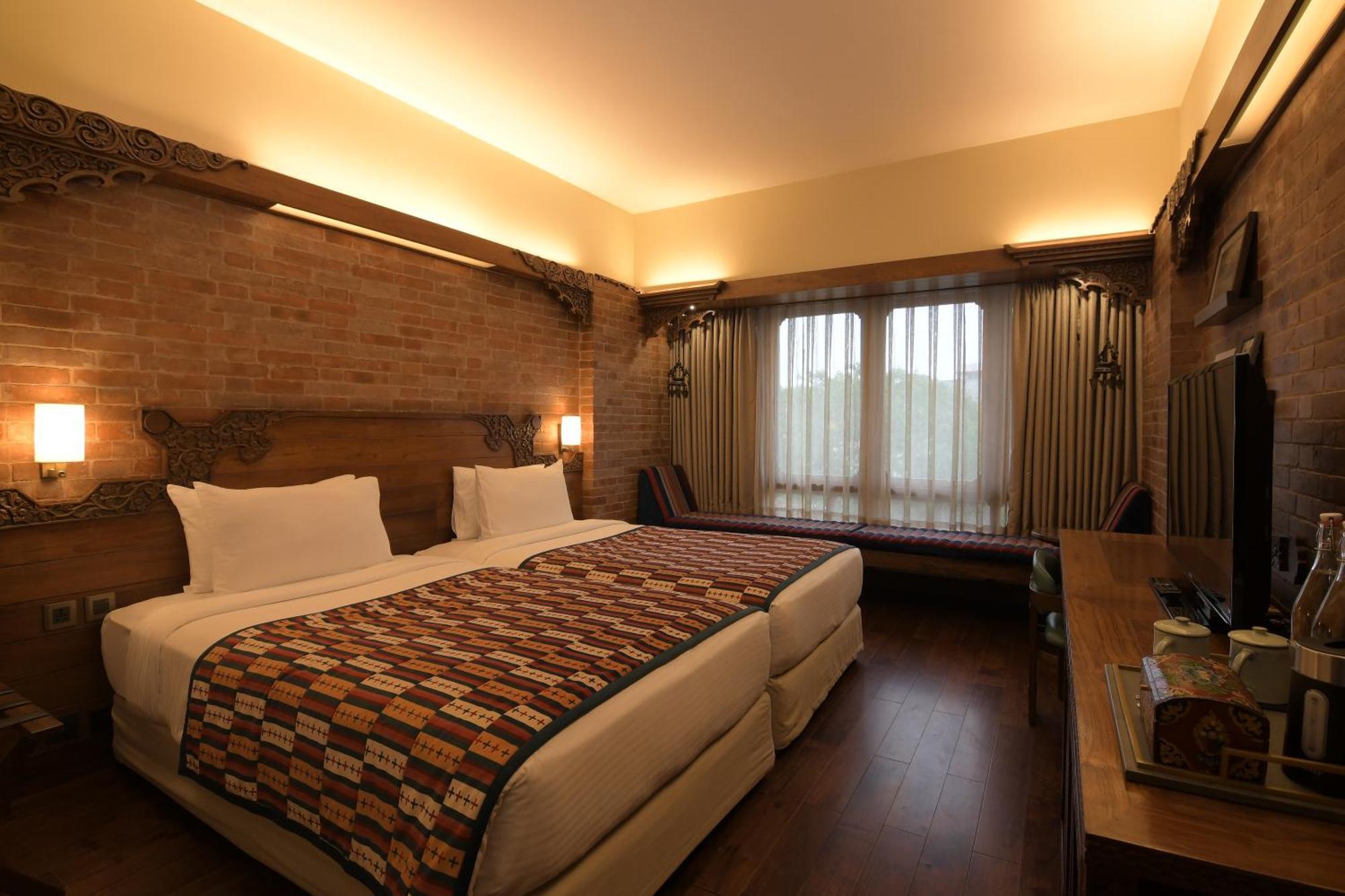 Hotel Yak & Yeti Катманду Екстер'єр фото