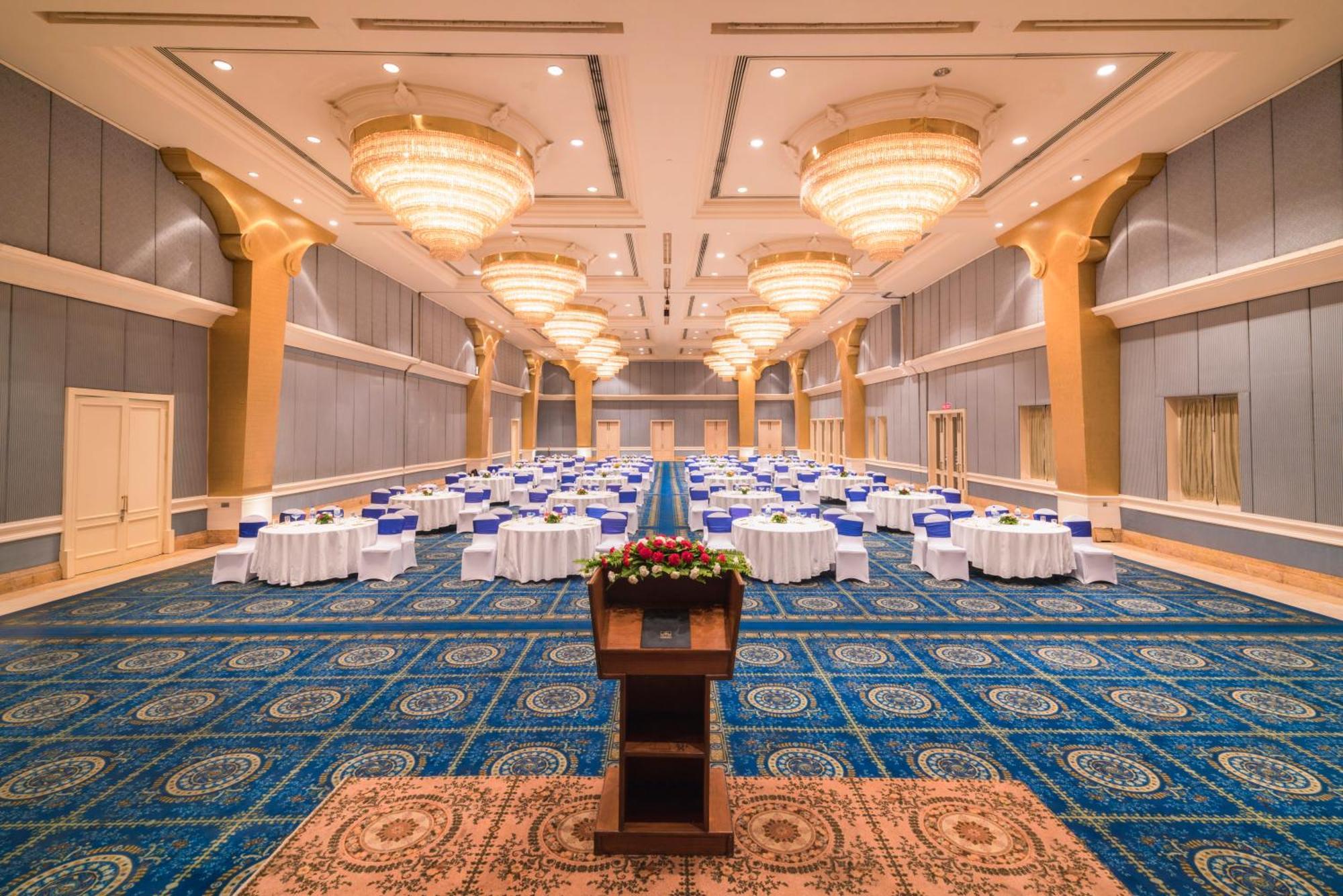 Hotel Yak & Yeti Катманду Екстер'єр фото